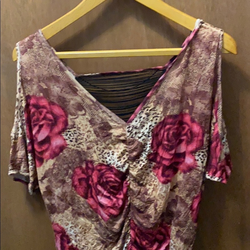 Wet Seal cold shoulder rose shirt
